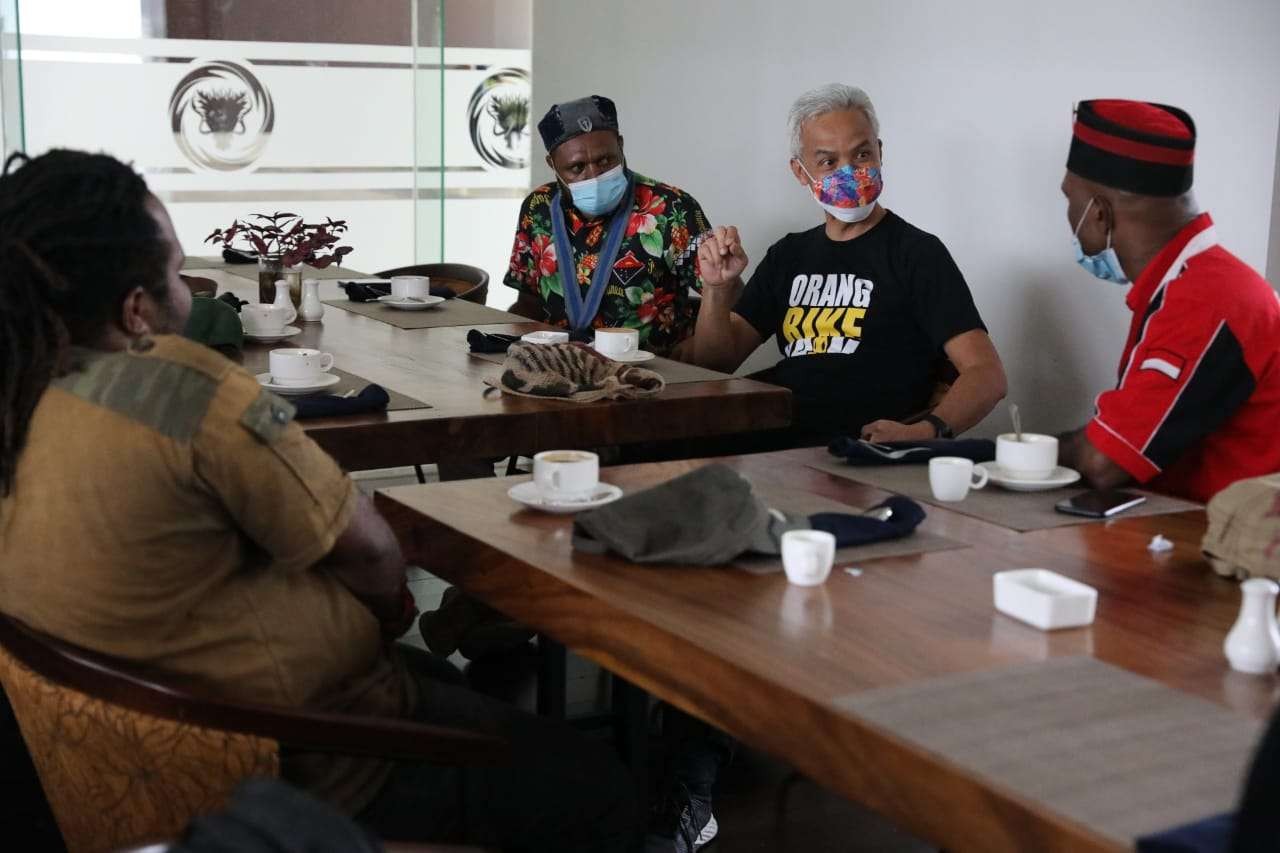 Ganjar menerima sejumlah aktivis Cipayung di Papua. (Foto: Dok Jateng)
