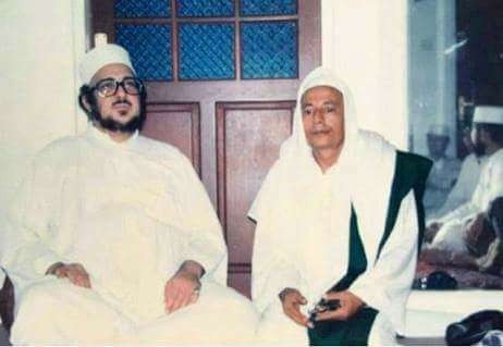 Habib Luthfi bin Yahya dan Sayyid Muhammad bin Alwiy Al-Maliky al-Hasani. (Foto: Istimewa)