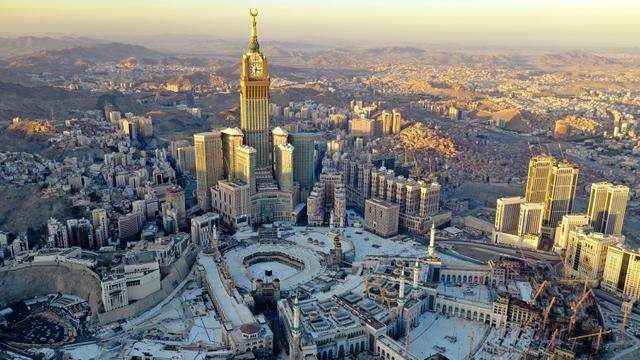 Kota Makkah, yang di dalamnya terdapat Masjidil Haram, selalu menjadi tujuan ibadah umat Islam seluruh dunia. (Foto: Istimewa)
