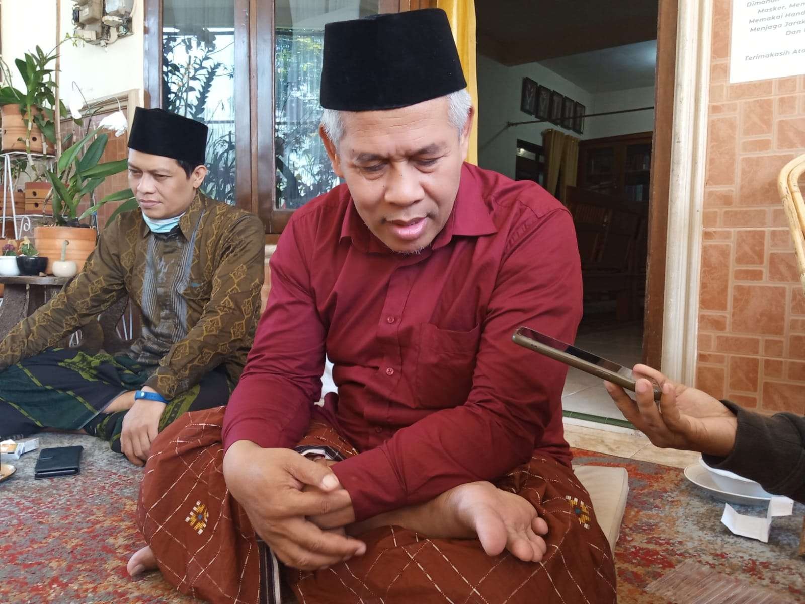 Ketua PWNU Jatim, KH Marzuki Mustamar saat ditemui di kediamannya di Gasek, Kota Malang (Foto: Lalu Theo/ngopibareng.id)