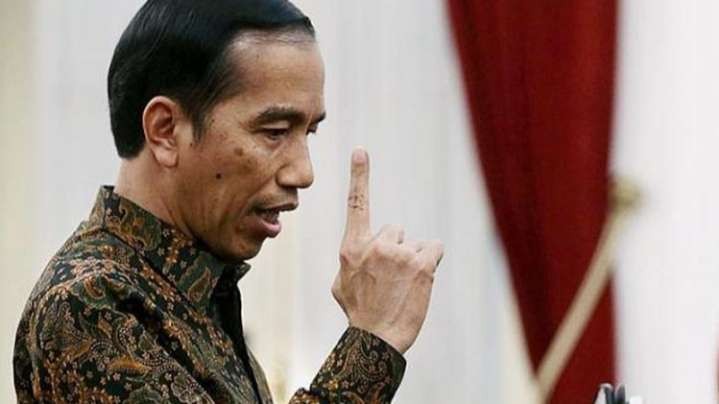 Presideni Jokowi bicara cukup keras meluasnya pinjol ilegal (Foto: Setpres)