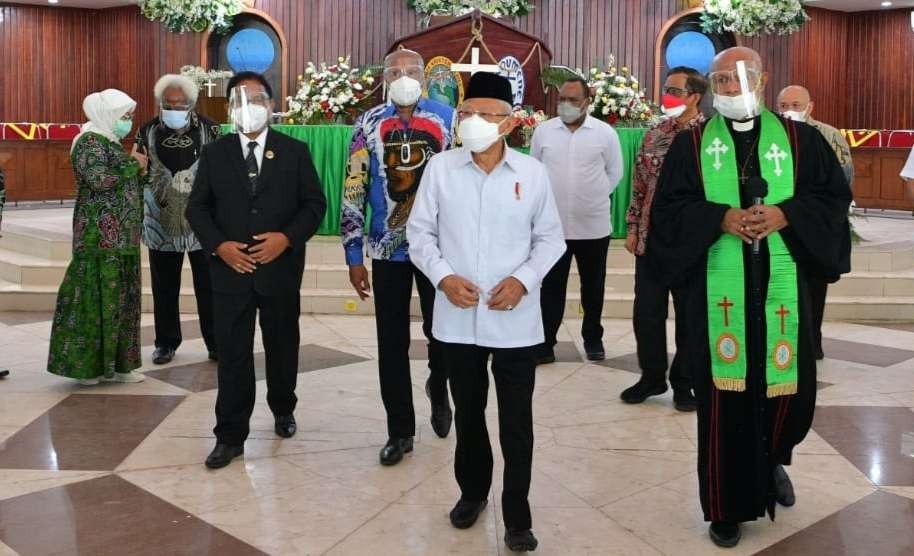 Wapres Ma'ruf Amin bersama para Pendeta GKI Papua. (Foto: Setwapres)