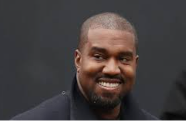 Penyanyi kondang Kanye West resmi mengganti namanya dengan yang lebih sederhana, Ye. (Foto: pitchfork)