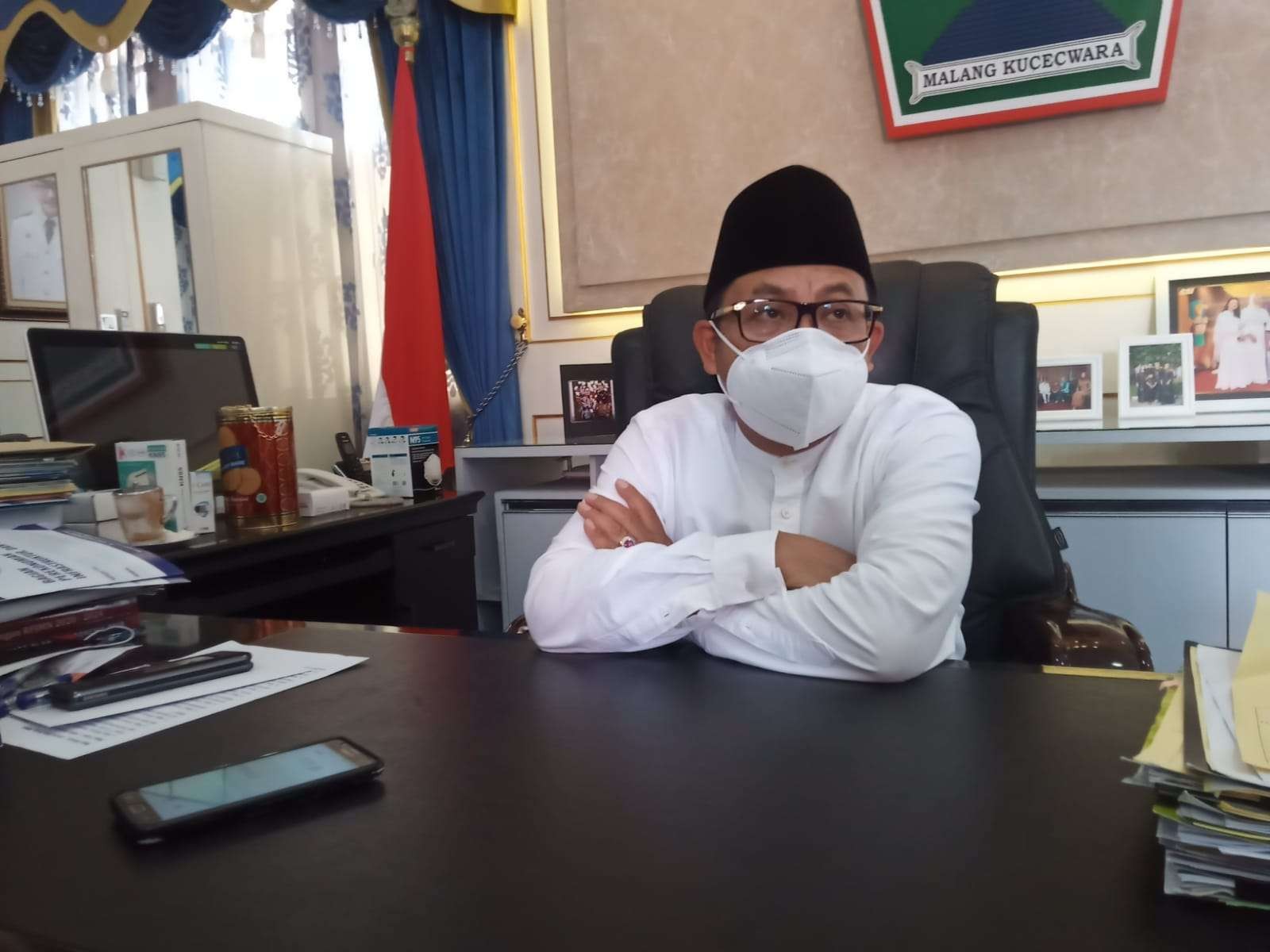 Walikota Malang, Sutiaji saat ditemui di ruangannya (Foto: Lalu Theo/ngopibareng.id)