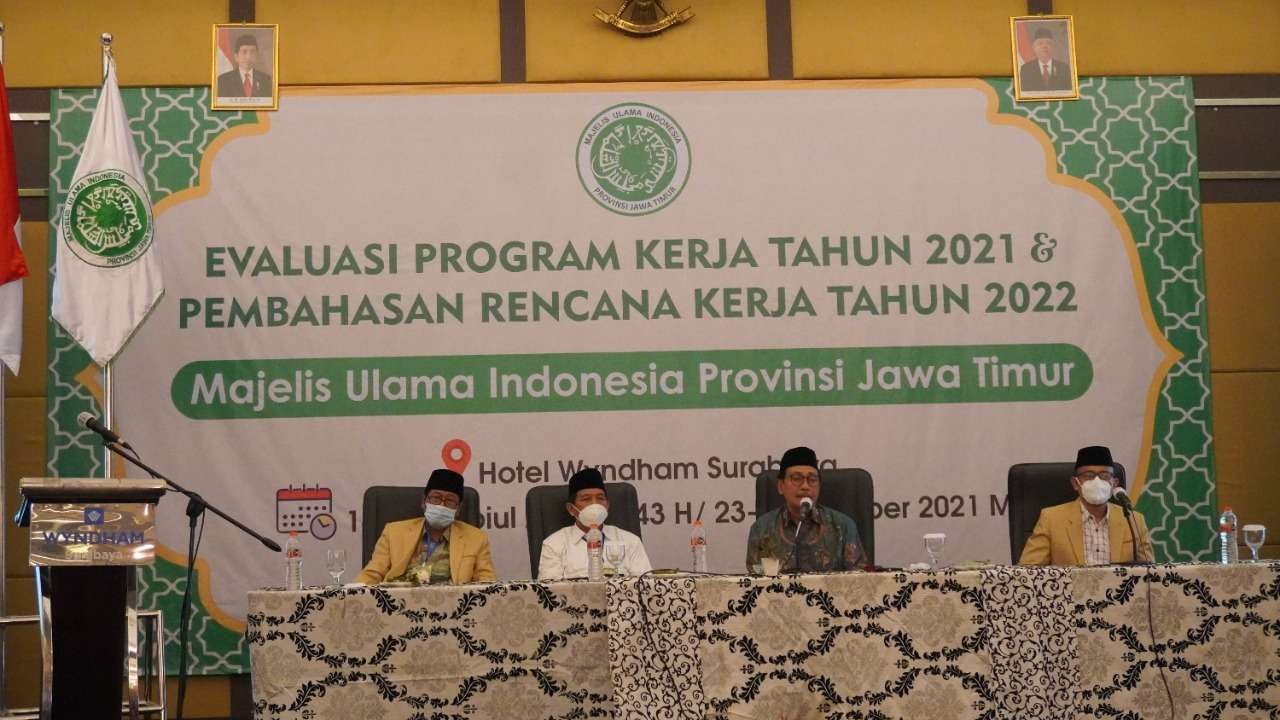 Evaluasi dan rapat kerja MUI Jatim telah dilaksanakan sejak 23-24 Oktober 2021. Dalam penutupan acara tersebut di Surabaya, Sabtu 24 Oktober 2021. (Foto: Istimewa)