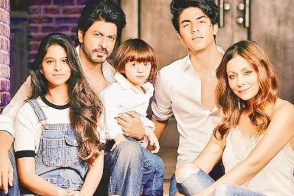 Keluarga Shah Rukh Khan. (Foto: Instagram)