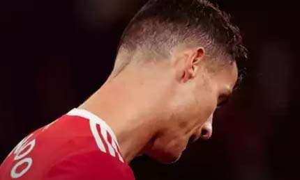 Cristiano Ronaldo berterima kasih dan tetap memuji fans Manchester United usai dikalahkan Liverpool dengan angka telah 0-5. (Foto:ManUtd.Com)