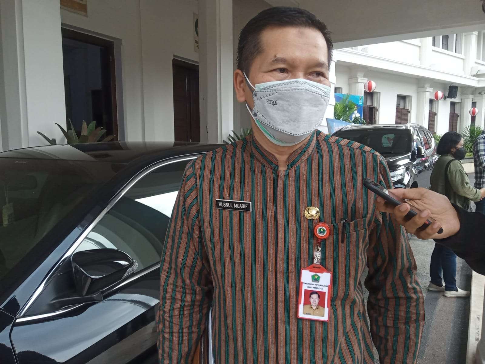 Kepala Dinas Kesehatan Kota Malang, dr Husnul Mu'arif saat berada di Balaikota Malang (Foto: Lalu Theo/ngopibareng.id)