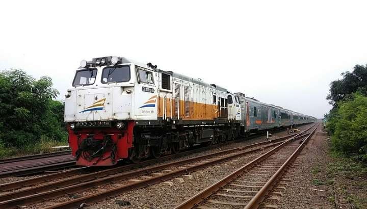 Ilustrasi kereta api eksekutif Argo Bromo Jakarta-Surabaya. (Foto: Istimewa)