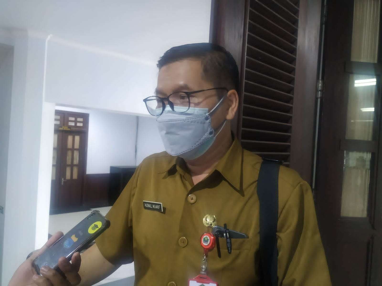 Kepala Dinas Kesehatan (Dinkes) Kota Malang, dr Husnul Mu'arif saat berada di Gedung DPRD Kota Malang (Foto: Lalu Theo/ngopibareng.id)