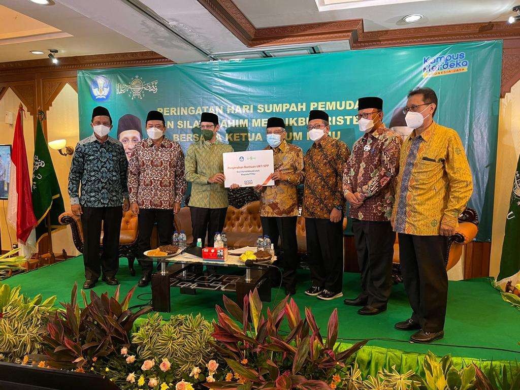 (Mendikbudristek) Nadiem Anwar Makarim saat silaturahmi ke PBNU di Jakarta. (Foto: Istimewa)