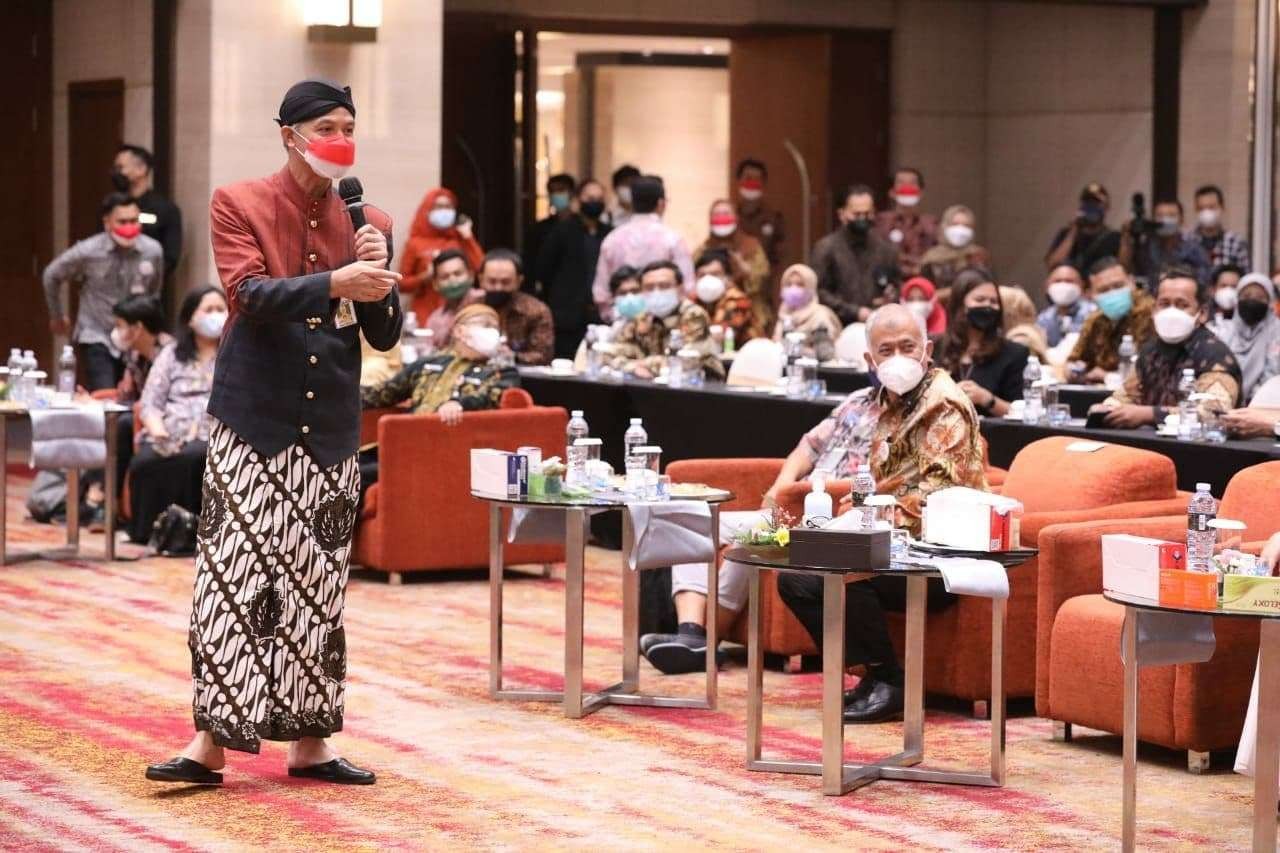 Gubernur Jawa Tengah Ganjar Pranowo segera membentuk tim Satgas TKDN (Tingkat Komponen Dalam Negeri) untuk mendorong produk lokal makin berkualitas. (Foto: ist)