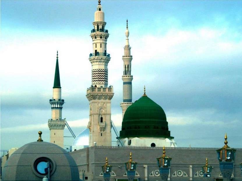 Kubah Masjid Nabawi di Madinah. (Foto: Travellers)