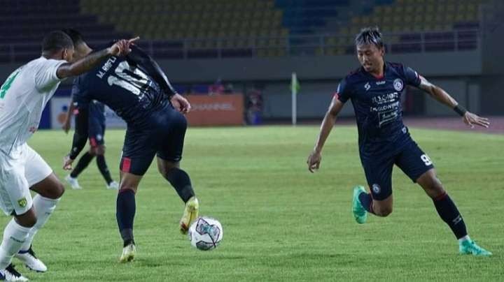 Jalannya laga Arema FC versus Persebaya Surabaya (Instagram:@aremafcofficial)