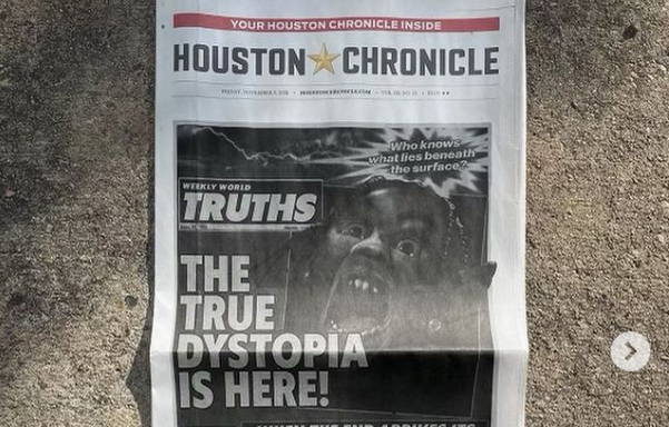 Iklan konser musik Astroworld Festival milik rapper Travis Scott di sebuah surat kabar lokal. (Foto: instagram)
