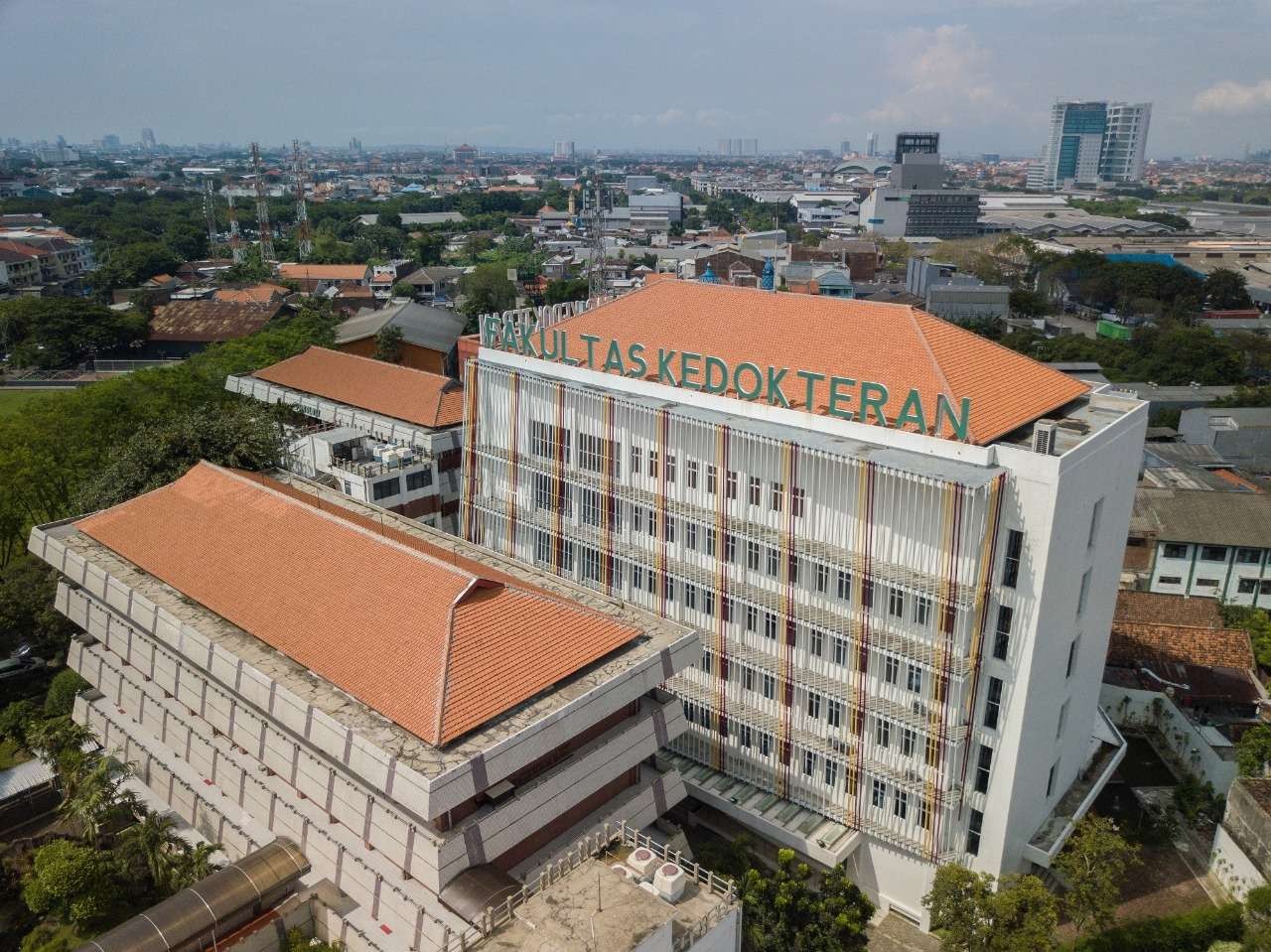 Fakultas Kedokteran UBAYA Surabaya. (Foto: Istimewa)