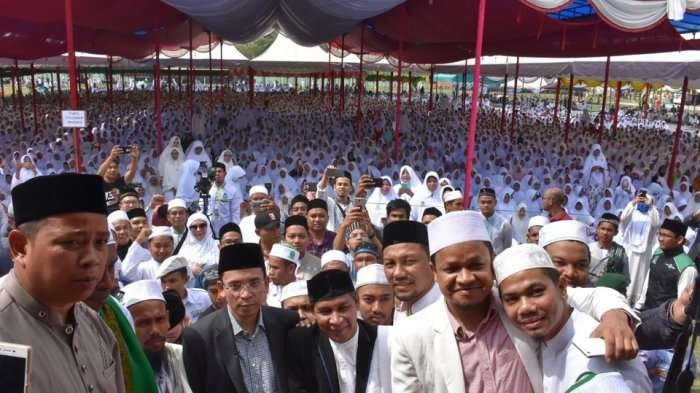 Umat Islam bertawak toleran dan moderat di Nusantara. (Foto: Istimewa)