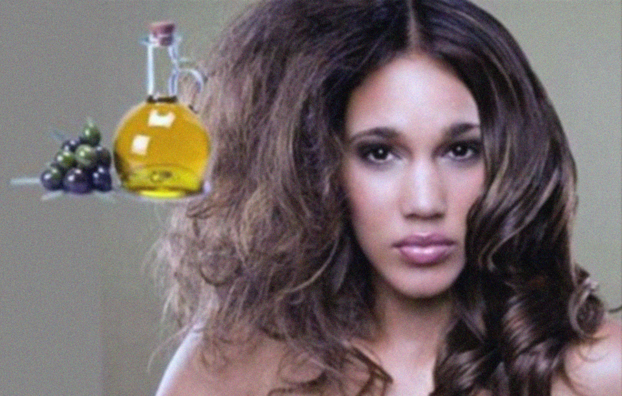 Ilustrasi masalah rambut kering dapat diatasi dengan menggunakan minyak zaitun. (Foto: Istimewa)
