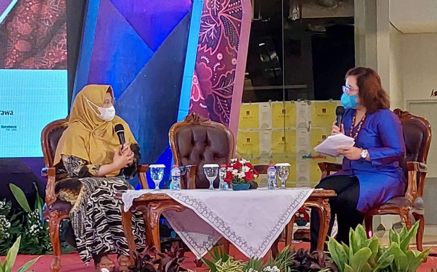 Dr. dr Eighty Mardayani, K, dr. SpOG (K) dalam talkshow kesehatan bertajuk "Vaginismus, Mitos atau Fakta" yang diselenggarakan di Grand City Mall Surabaya. (Foto: Pita Sari/Ngopibareng.id)
