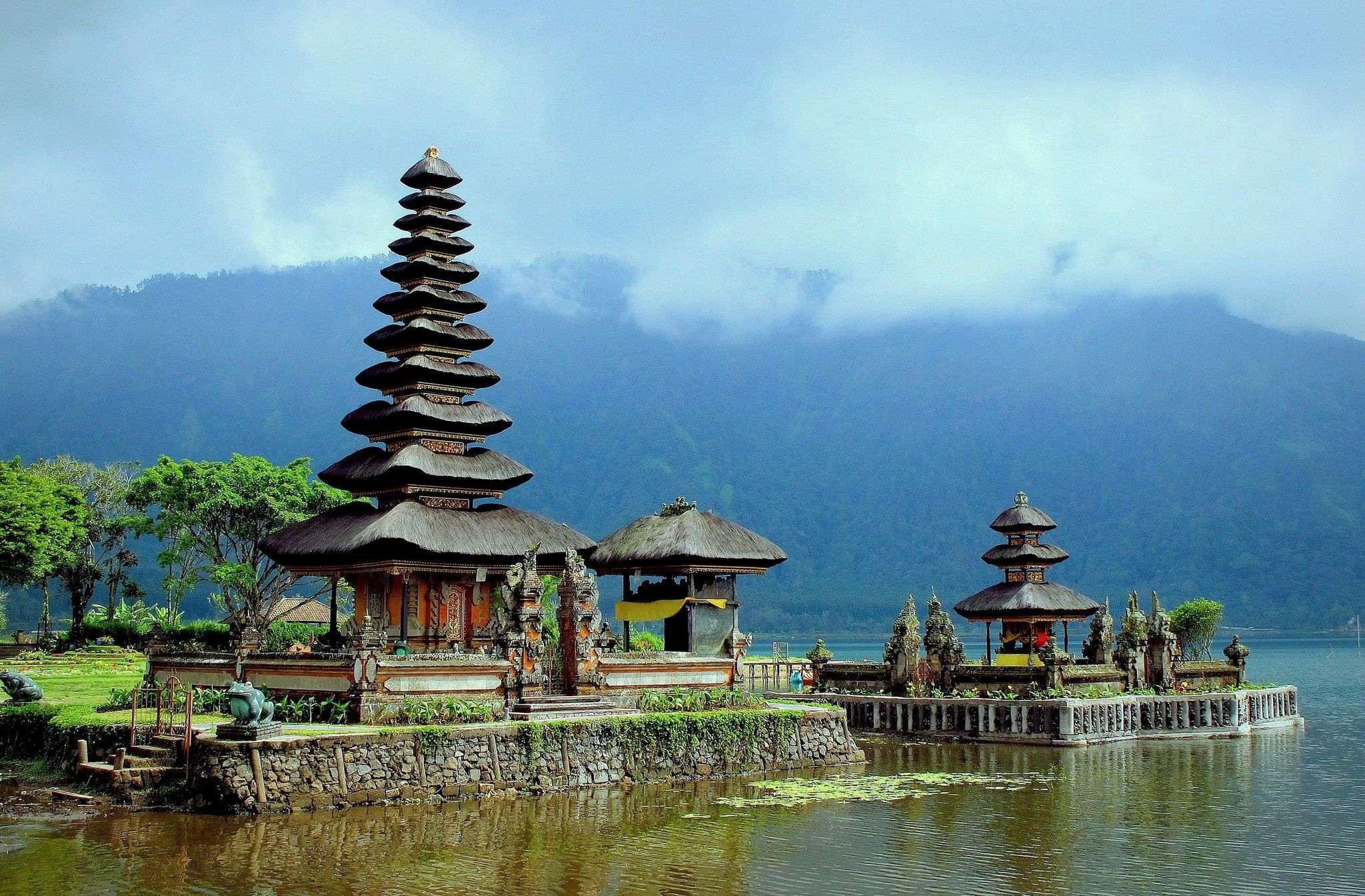 Salah satu pura di Bali yang menjadi objek menarik. (Foto: Ant)