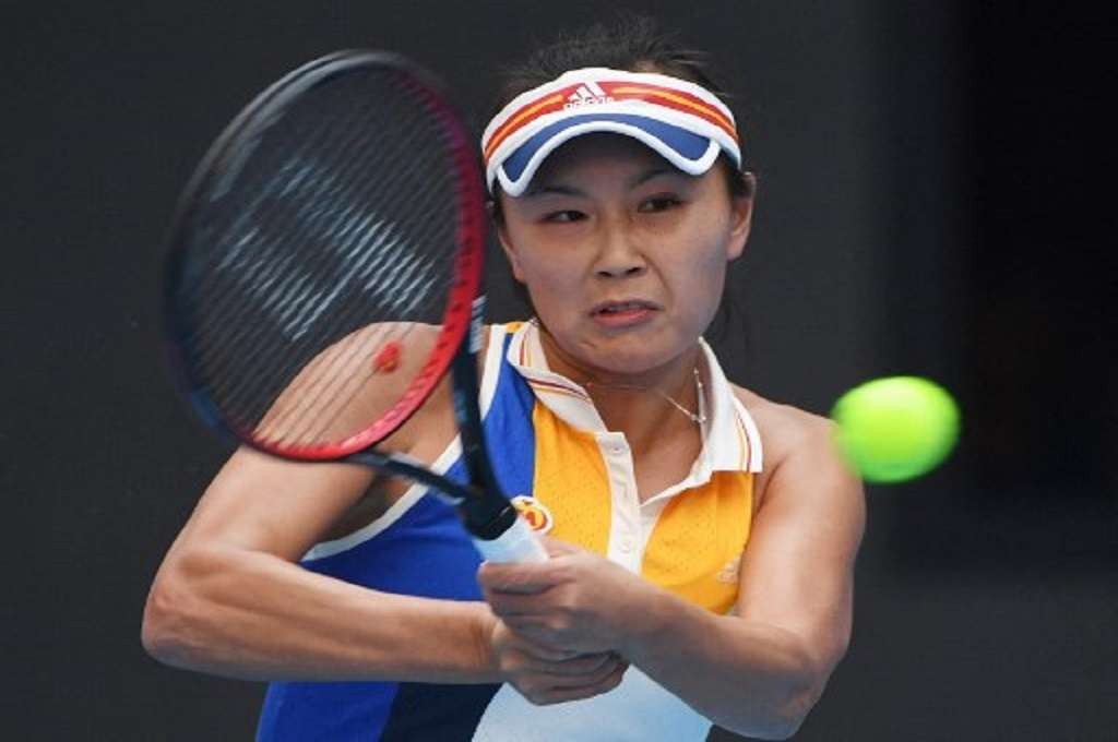 Petenis China Peng Shuai yang dikabarkan hilang usai ungkap skandal seks pejabat negara, dikabarkan muncul di sebuah turnamen. (Foto: AFP)