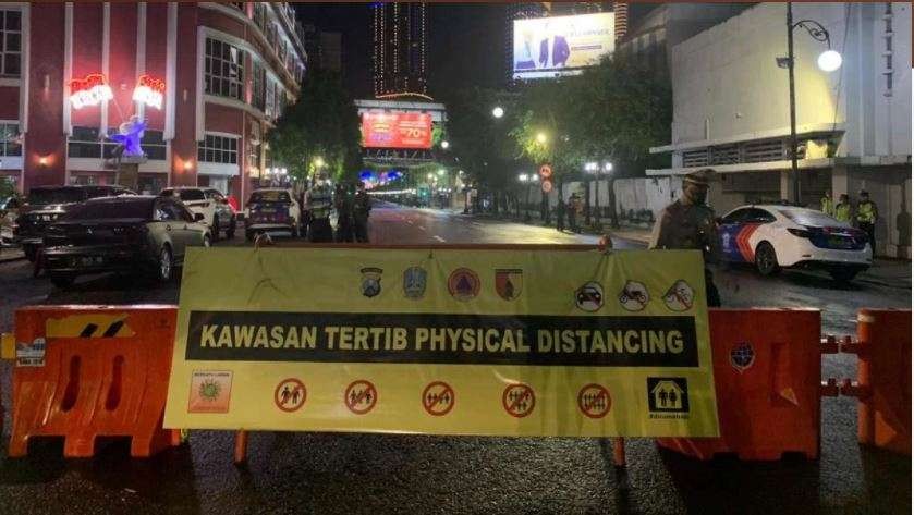 Ilustrasi Jalan Tunjungan saat pemberlakuan PPKM. (Foto: Andhi Dwi/Ngopibareng.id)