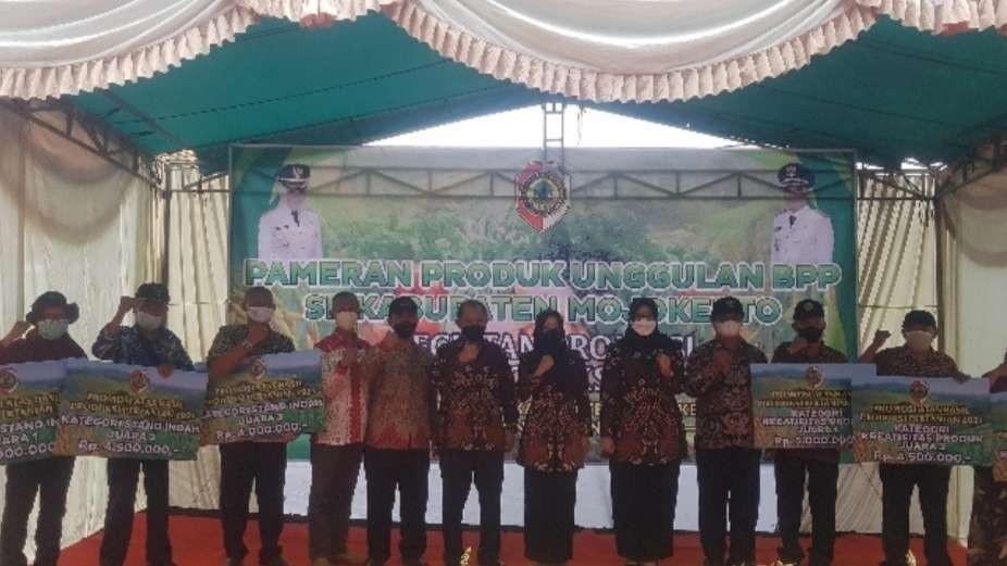 Pameran produk unggulan BPP se-Kabupaten Mojokerto.(Foto: Deni Lukmantara/Ngopibareng.id)