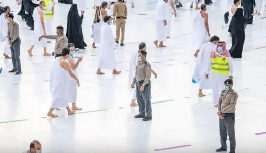 Sekitar 750 petugas dikerahkan mengatur jemaah umrah di Masjidil Haram, Makkah. (Foto: Istimewa)