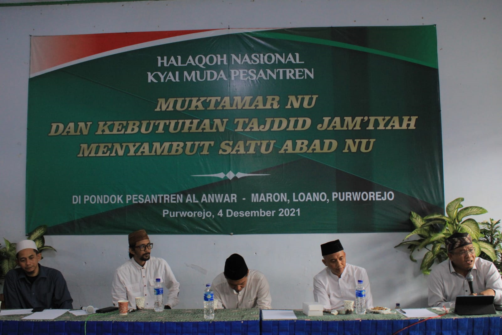 Para kiai muda pesantren NU dari berbagai daerah di Pulau Jawa menggelar pertemuan di Pondok Pesantren Al Anwar Maron Loano asuhan KHR Mahfudz Hamid, di Purworejo, Jawa Tengah, Sabtu 4 Desember 2021.