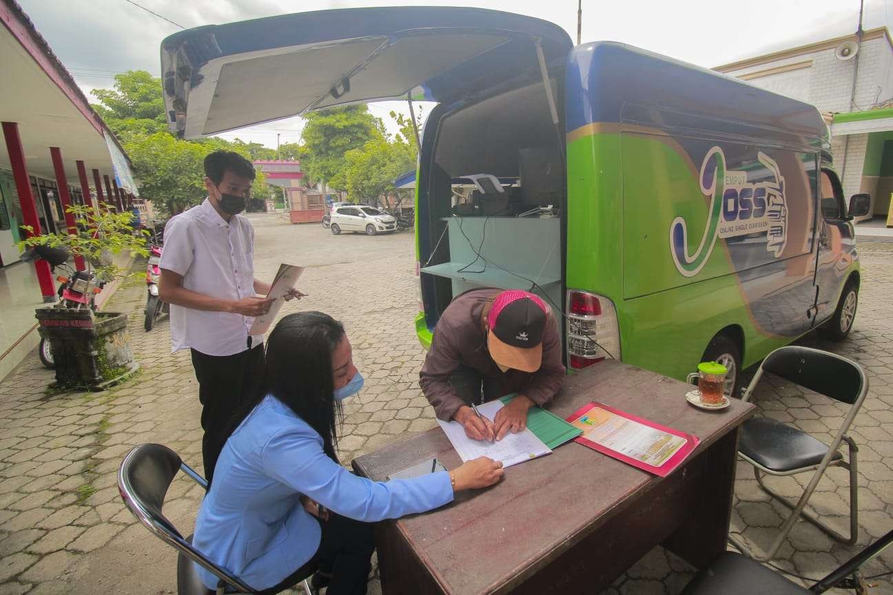 Pemkab Kediri dorong petugas permudah layanan perizinan usaha (Foto: istimewa)