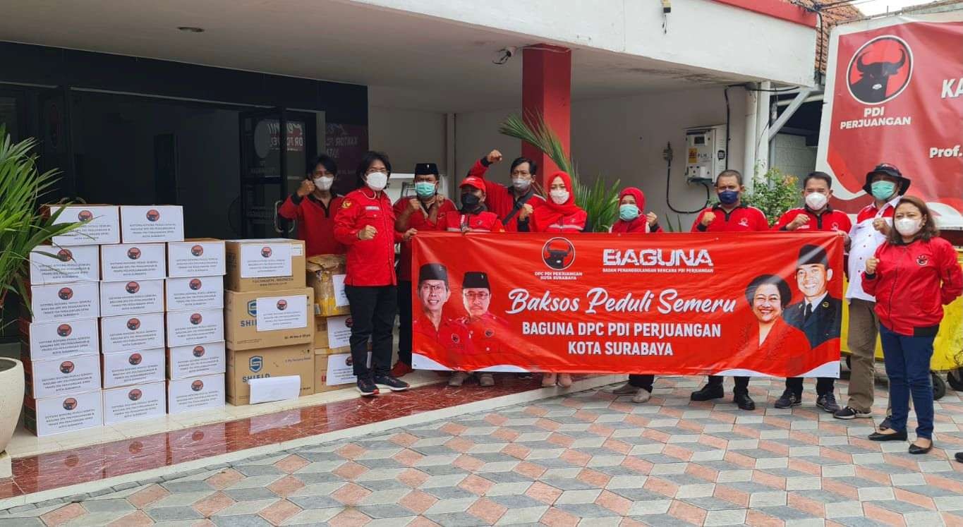 Baguna PDIP Surabaya kirim bantuan ke korban erupsi Gunung Semeru. (Foto: PDIP Surabaya)