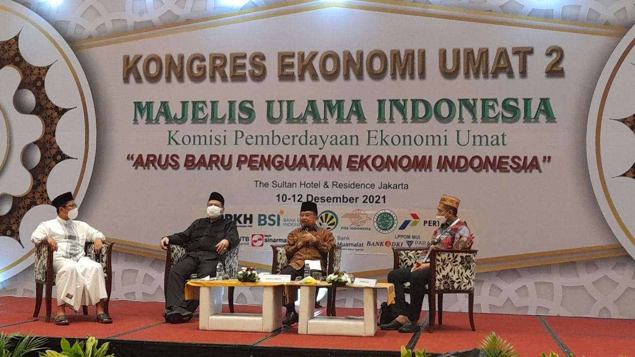 Jusuf Kalla saat memberikan materi dalam Kongres Ekonomi Umat II MUI di Hotel Sultan, Jakarta. (Foto: Istimewa)