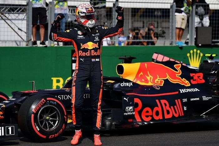 Pembalap Red Bull, Max Verstappen berhasil menjuarai F1GP Abu Dhabi yang digelar Minggu, 12 Desember. (Foto: AFP)