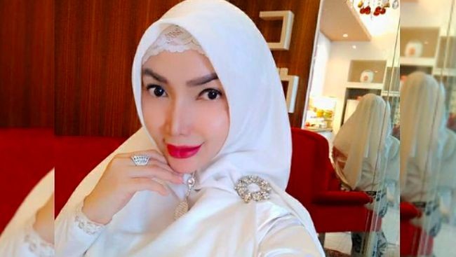 Roro Fitria akan menikah pada 29 Desember 2021 di sebuah hotel di Kemang, Jakarta Selatan. (Foto Instagram)