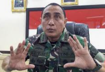 Kasus Gubernur Sumatera Utara Edy Rahmayadi menjewer telinga Pelatih Biliar PON Papua perwakilan Sumatera Utara, Khoirudin Aritonang, berlanjut. (Foto: cnn)