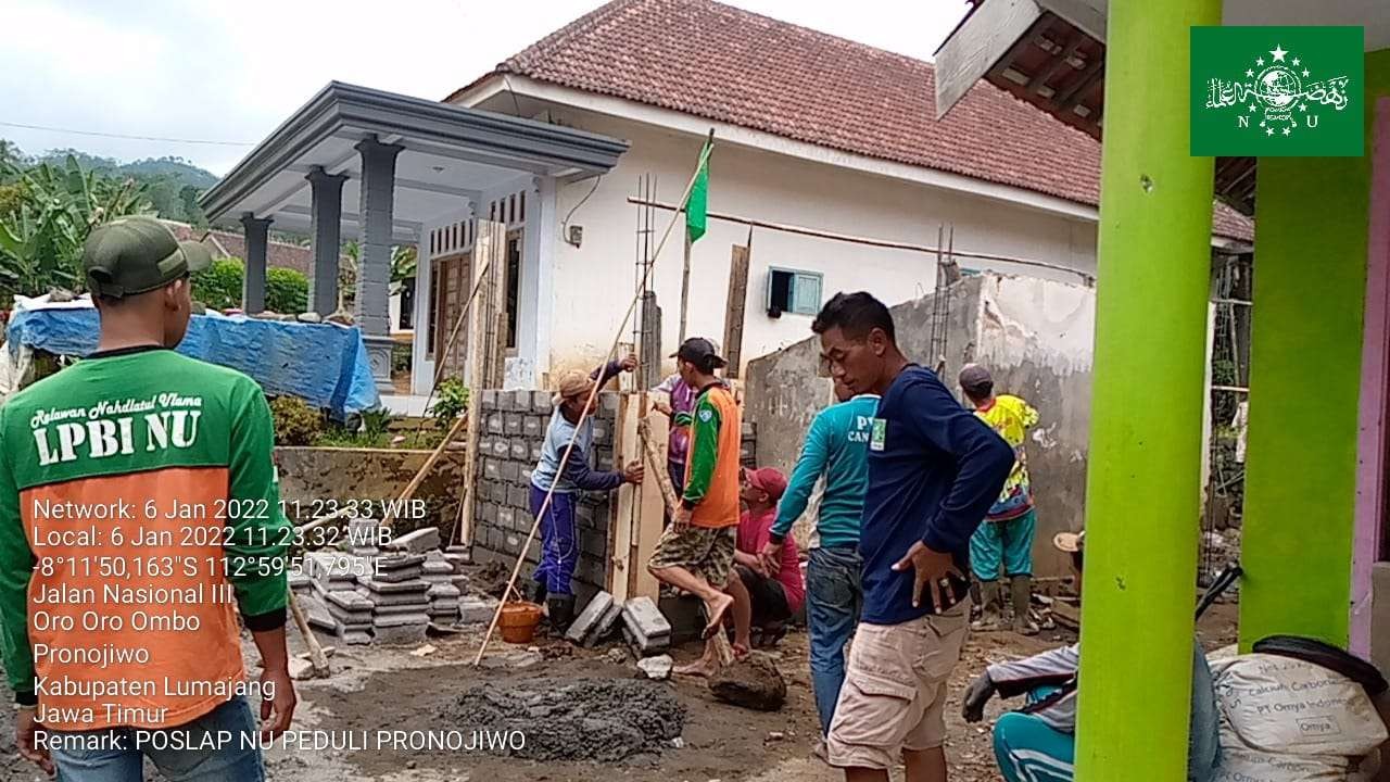 Aktivitas NU Peduli, berada di Pos lapangan penyangga di Kantor Ranting NU Supiturang dan Pos lapangan penyangga di NU Dusun Sumbersari, Lumajang. (Foto: Istimewa)