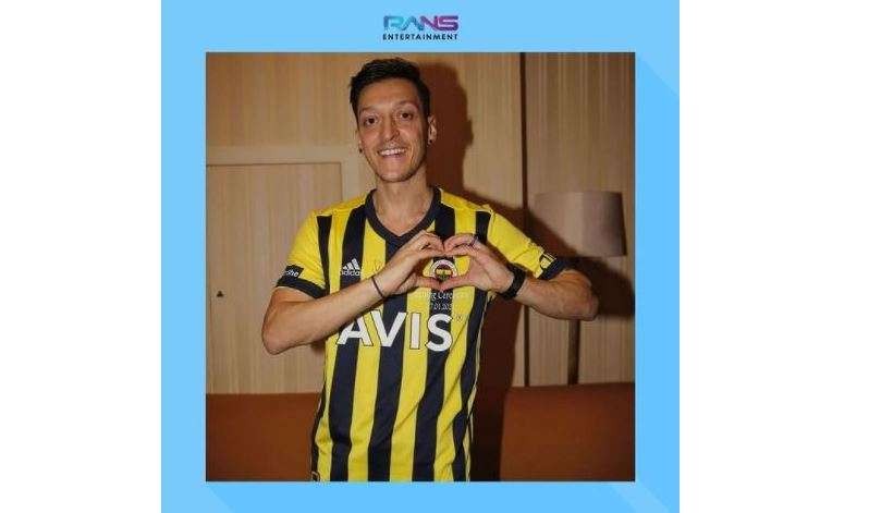 Akun Instagram RANS Entertainment, @rans.entertainment, memasang foto Mesut Ozil, Senin 10 Januari 2022. (Foto: Instagram)
