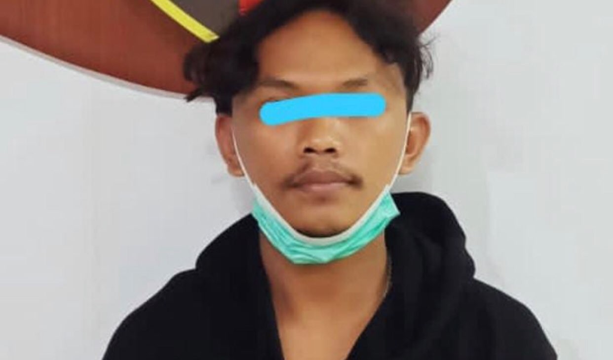 RK, 23 tahun, memperkosa dan memukul seorang ibu-ibu di Jalan Kalirungkut, Tambaksari, Surabaya  (Foto: dok. Polrestabes Surabaya)