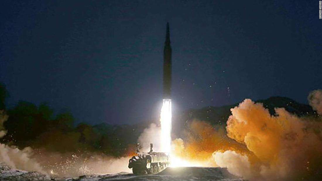 Menurut militer Korea Selatan, peluncuran dua rudal balistik itu menjadi peluncuran ketiga Pyongyang dalam 10 hari.(Foto: CNN)