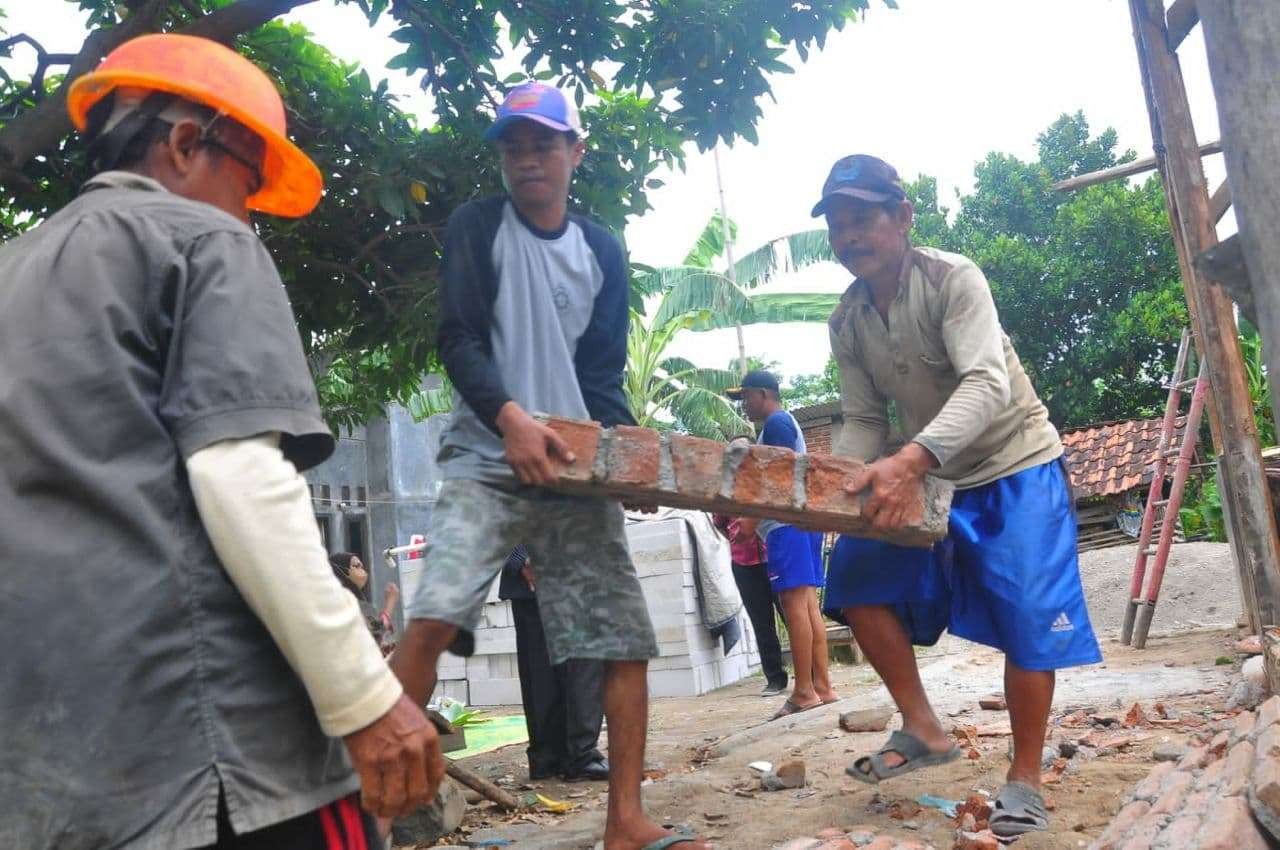 Jumlah penduduk miskin di Jawa Tengah turun hingga 175.740 orang. (foto: ist)