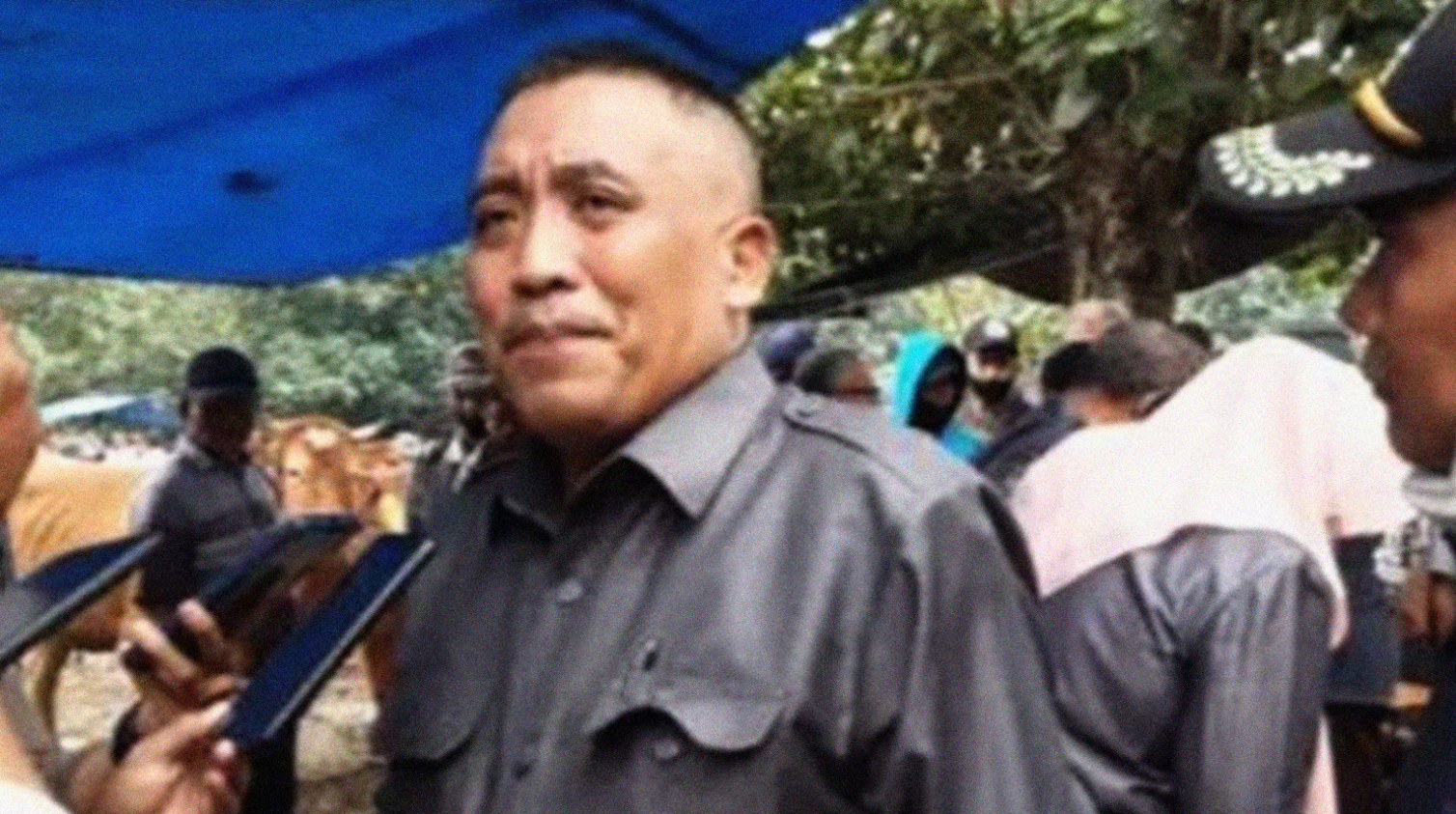 Ketua Komisi II DPRD Bondowoso, Andi Hermanto kunker meninjau Pasar Hewan Salasaan Kademangan Kecamatan Bondowoso. (foto: guido/ngopibareng.id)