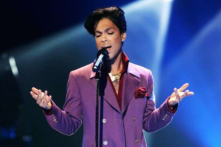 Penyanyi Prince meninggalkan warisan Rp 2,24 triliun untuk ahli waris. (Foto: Istimewa)
