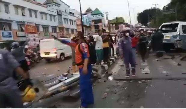 Kecelakaan mau di Simpang Rapak, Balikpapan akibatkan 5 orang meninggal dunia. (Foto: Tangkapan layar)