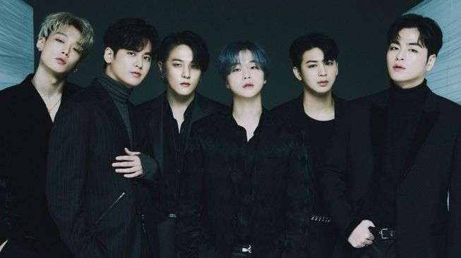 Boy group iKON menghentikan kegiatan sementara karena tiga membernya positif Covid-19. (Foto: YG Entertainment)