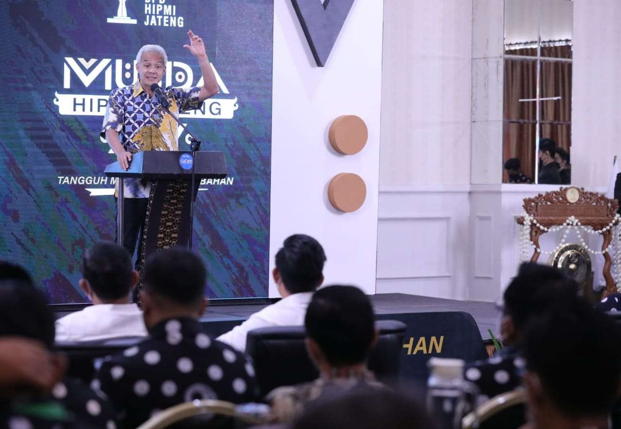 Gubernur Ganjar saat menghadiri Musyawarah Daerah Himpunan Pengusaha Muda Indonesia (Hipmi) Jateng ke 15 di Hotel Dafam, Semarang, Sabtu, 29 Januari 2022. (Foto: Dok Jateng)