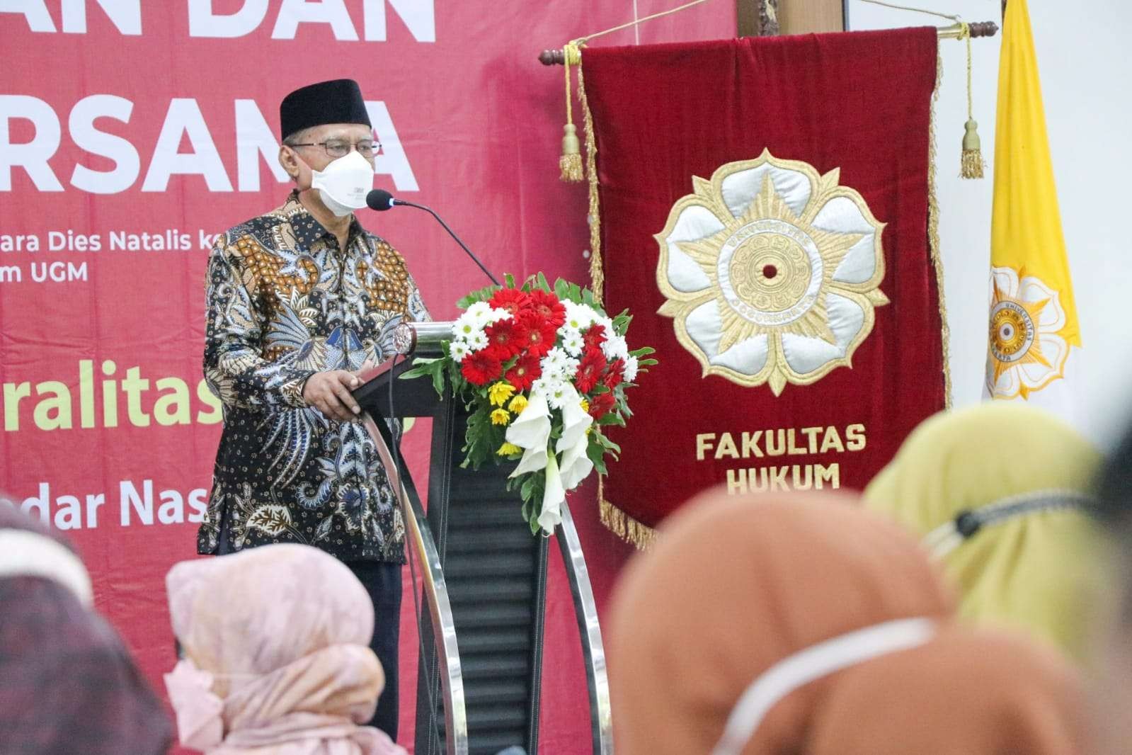 Ketua Umum PP Muhammadiyah Haedar Nashir dalam rangkaian acara Dies Natalis ke-76 Fakultas Hukum Universitas Gadjah Mada pada Rabu 2 Februari 2022. (Foto: Istimewa)