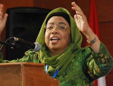 Prof Dr Siti Chamamah Soeratno, Ketua Umum PP Aisyiah dua periode 2000-2005 dan 2005-2010. (Foto: Istimewa)