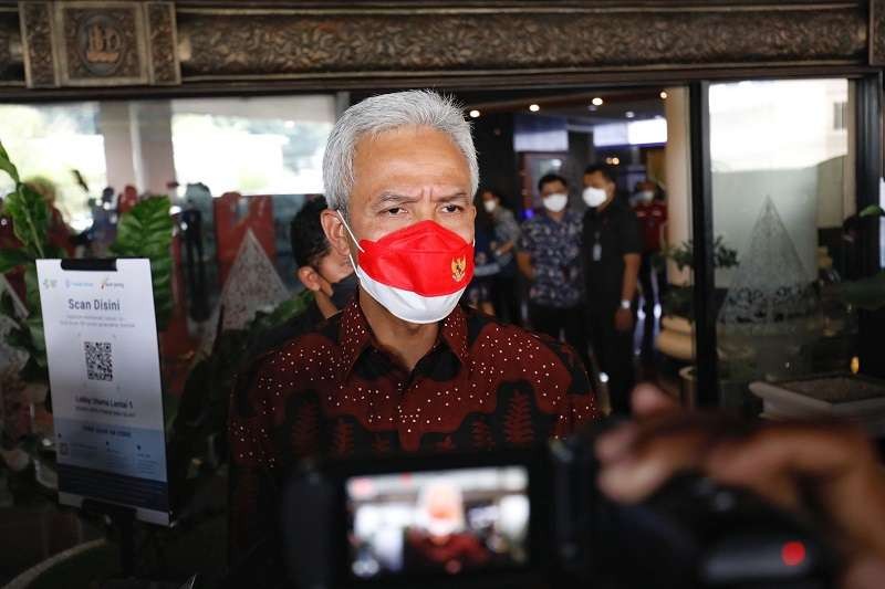 Gubernur Jawa Tengah, Ganjar Pranowo akan aktifkan lagi Jogo Tonggo untuk hadapi penyebaran omicron. (Foto: Dok Jateng)