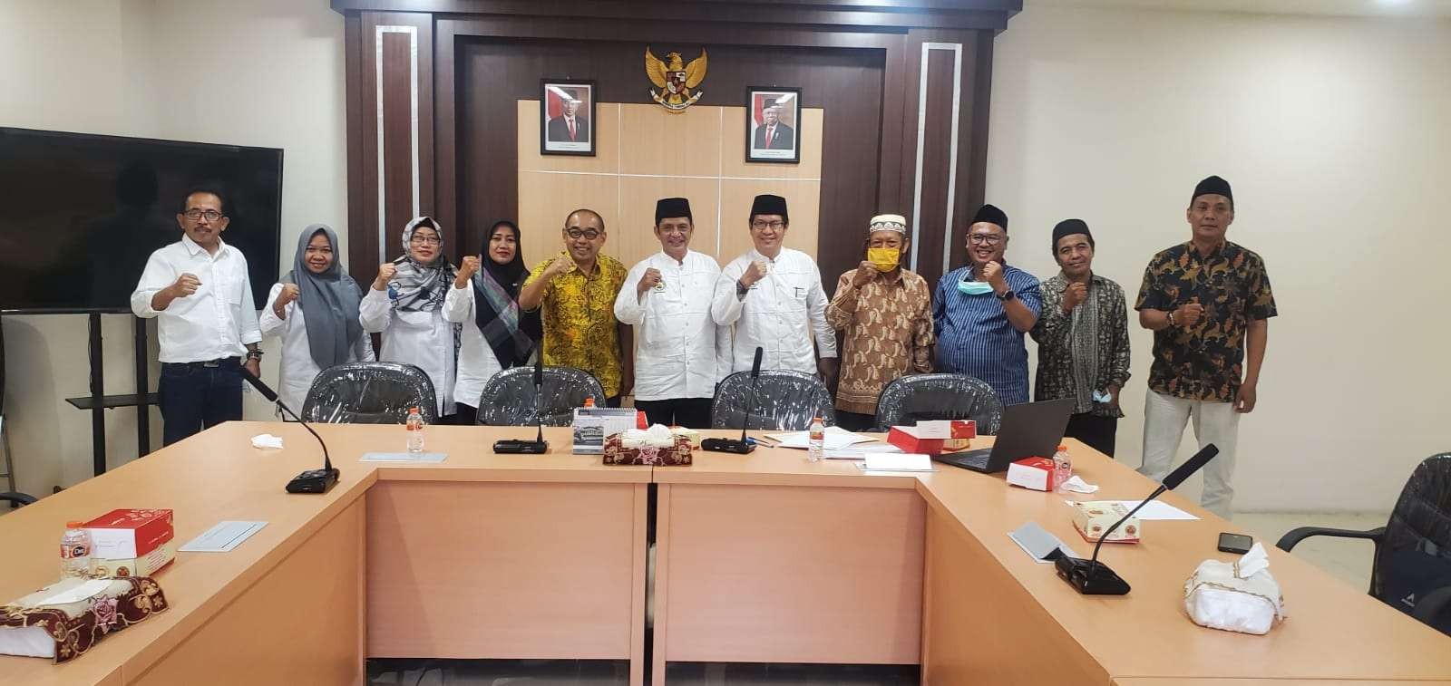 Pengurus DMI Kota Surabaya bersilaturahmi ke DPRD Kota Surabaya (Foto: Istimewa).