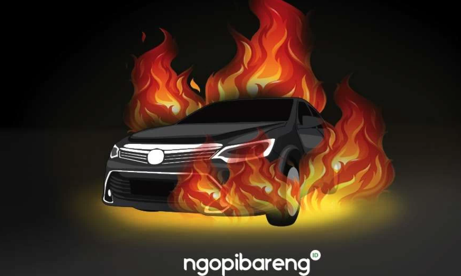 Tragedi terbakarnya Toyota Camry di Jalan Raya Pasar Senen, Jakarta Pusat, menewaskan anak Gubernur Kalimantan Utara (Kaltara). (Ilustrasi: Fa-Vidhi/Ngopibareng.id)